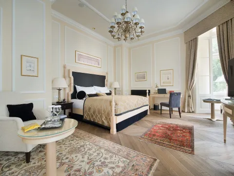 LOFT Premium & Wilson Palace